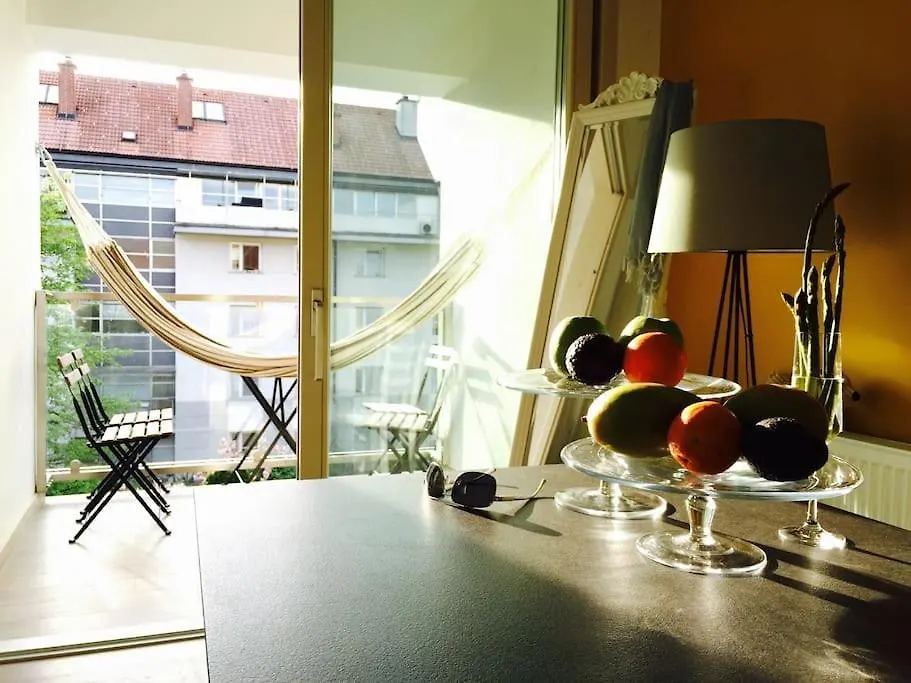 Ljubljana City Apartment Metelkova
